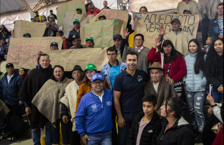 Gobernador |Jorge Rey| anuncia obras y mejoras en |Carmen de Carupa|