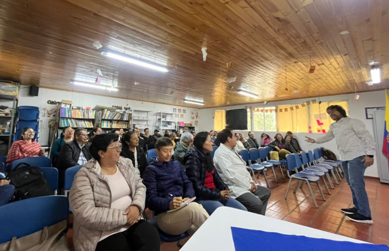 Docentes de |Cogua| fortalecen su |bienestar emocional| con talleres de |salud mental|