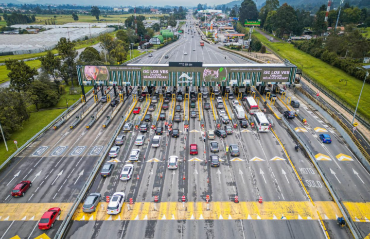 |Incremento de turistas| y movilidad en |Cundinamarca| durante el fin de semana festivo