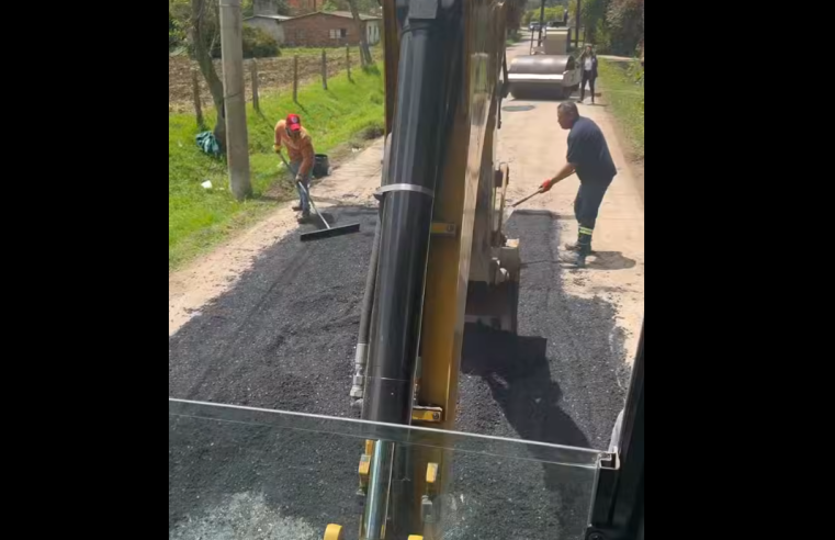 Avanzan trabajos de |mejoramiento vial| en zonas |urbanas| y |rurales| del municipio de |Tabio| + Video