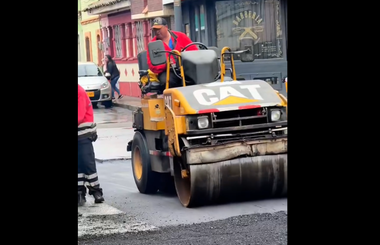 Continúan las obras de recuperación en la carrera 11, una vía clave para la |movilidad municipal| en |Zipaquirá| + Video