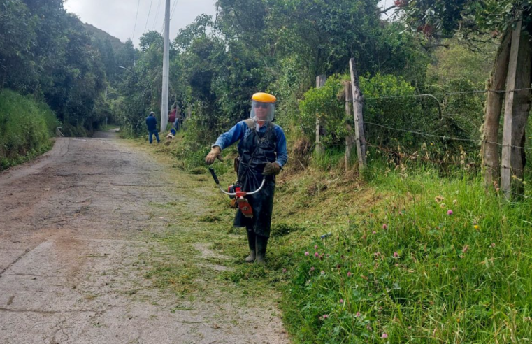 |Sopó| adelanta mantenimiento vial y ambiental en zona rural