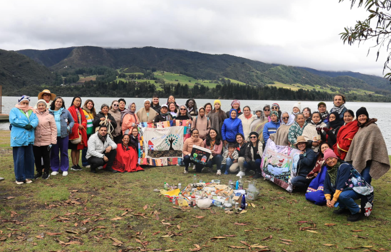Mujeres de 17 departamentos se reúnen en |Neusa| para liderar la gobernanza del |agua| y la |paz|