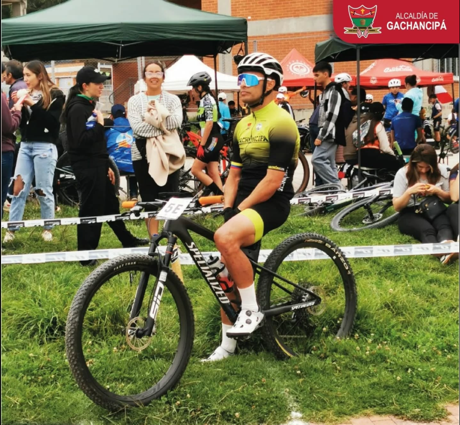Ciclistas de |Gachancipá| brillaron en el |Campeonato Departamental de MTB| 2025