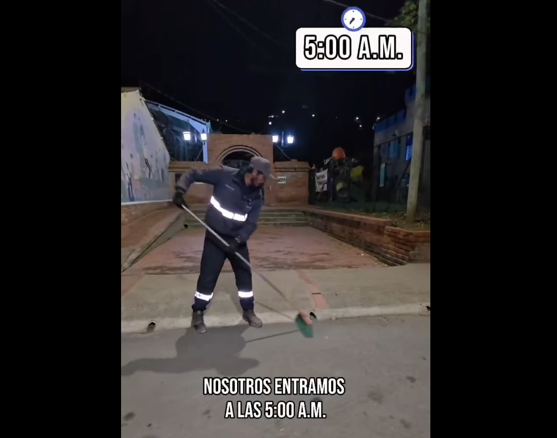 Jossi Andrés Uribe, el rostro del compromiso y la dedicación en la |recolección de residuos| en |Tenjo| + Video