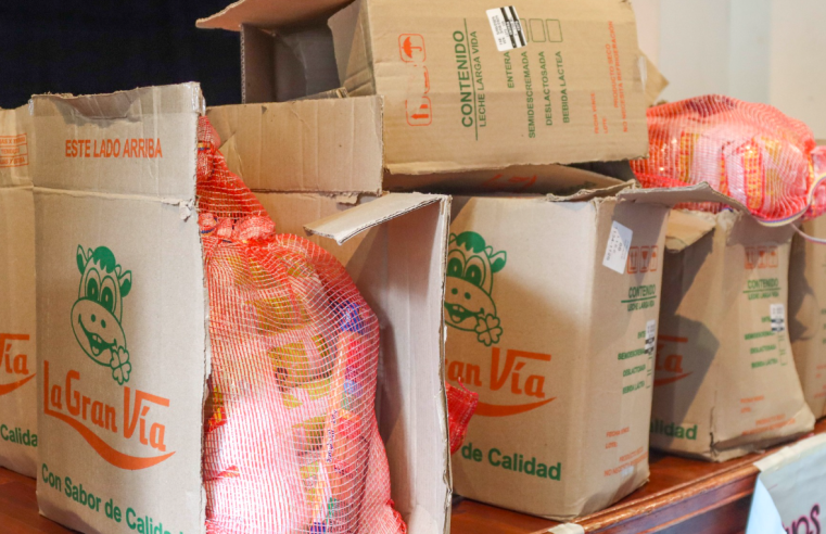 Entregaron |mercados| a familias con niños de |primera infancia| en |Tabio|