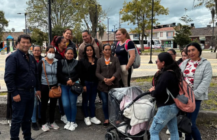 Alcalde de |Gachancipá| se reúne con económas para fortalecer su labor