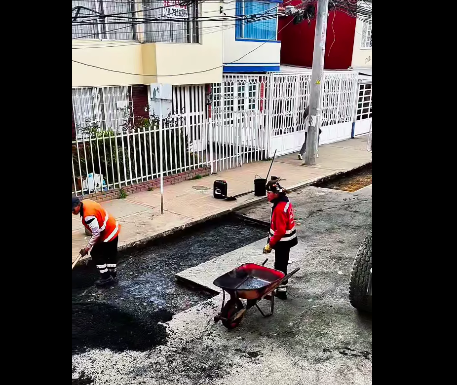|Mantenimiento vial| en la carrera 16 mejora la movilidad del sector en |Zipaquirá|+ Video