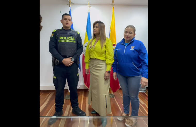 |Nuevo comandante| de la Estación de Policía de |Sopó| fue recibido por la alcaldesa Fabiola Muñoz + Video