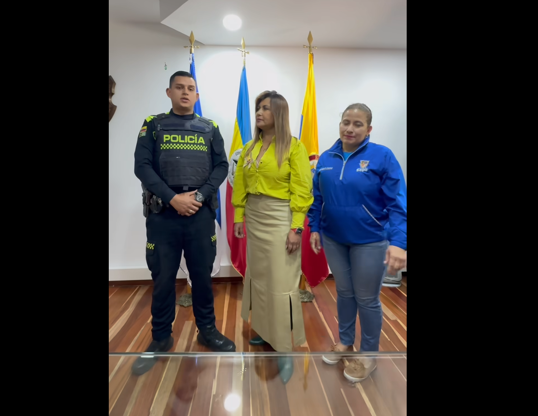 |Nuevo comandante| de la Estación de Policía de |Sopó| fue recibido por la alcaldesa Fabiola Muñoz + Video