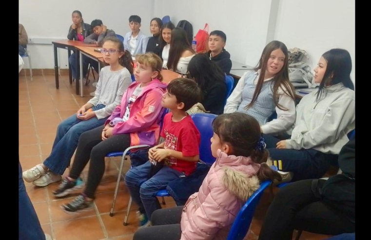 Mesa de Niños, Niñas y Jóvenes conoce |programas educativos| en jornada participativa