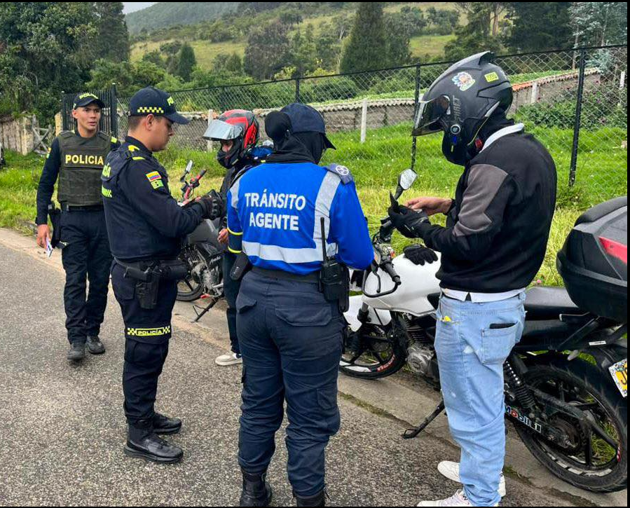Operativo pedagógico en |Sopó| promueve la seguridad vial sin sanciones