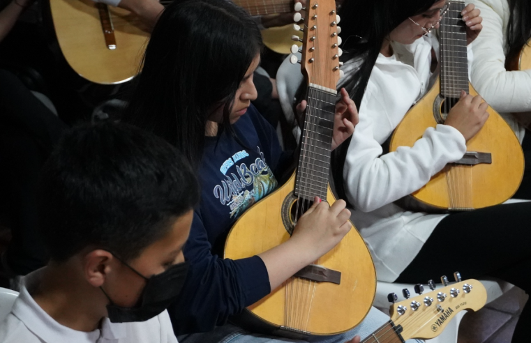 Estudiantes de |Cogua| destacaron en clase abierta de |cuerdas pulsadas|