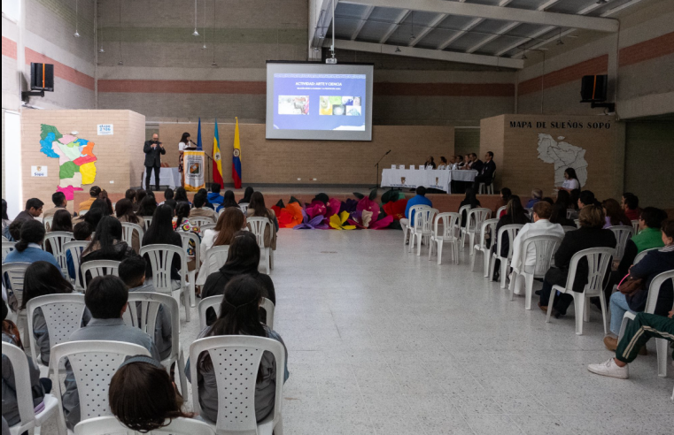 |Sopó| celebró el Foro |Educativo Municipal| 2025 con creatividad e innovación pedagógica