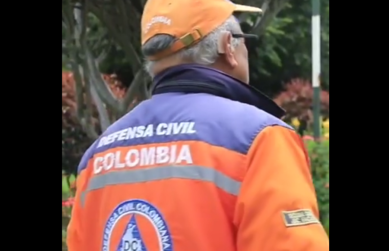 Don Raúl, uno de los primeros graduados de la |Escuela del Agua| y el |Cambio Climático| en |Facatativá|