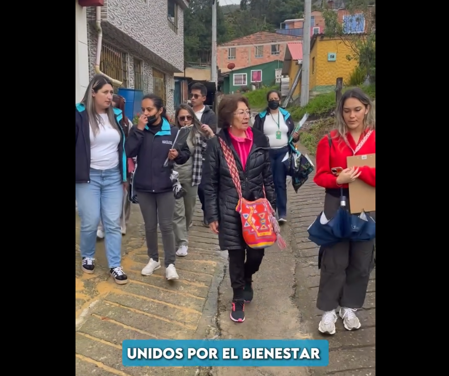 Alcaldía de |Tocancipá| lleva programas sociales a la |vereda Quindigua| + Video