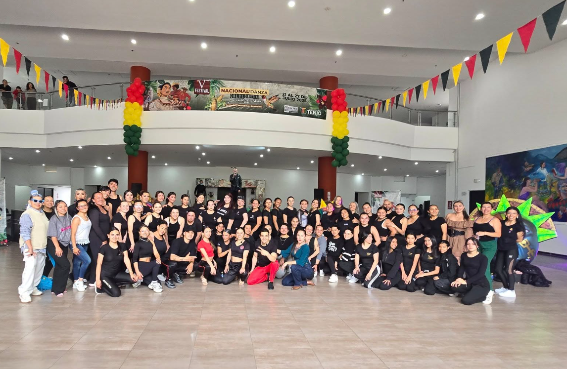 |Tenjo| vivió una jornada llena de ritmo en el segundo día del |V Festival Nacional de Danza Folclórica|