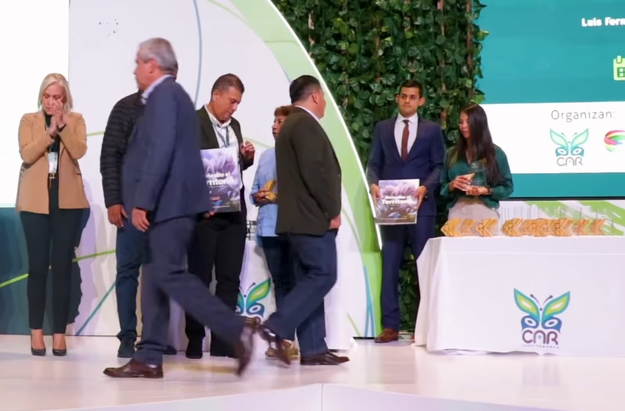 Abren inscripciones para la |Cumbre Ambiental| 2025, el evento más grande de sostenibilidad en |Bogotá| + Video