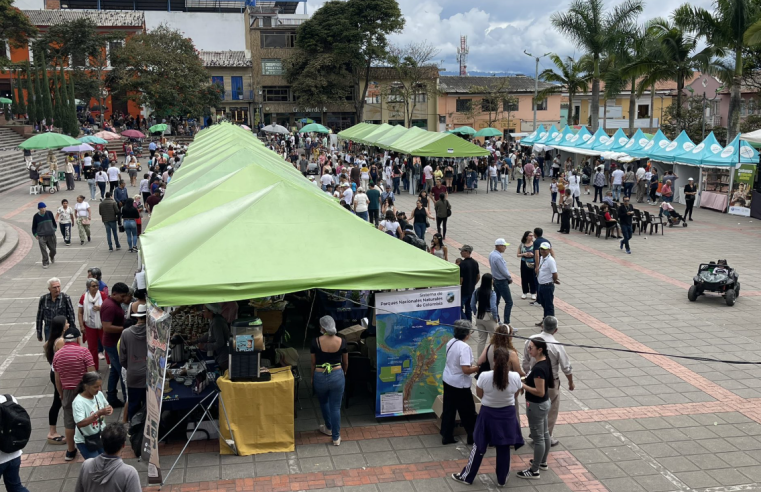 |Fusagasugá| fue sede del Encuentro Departamental de |Negocios Verdes| en |Cundinamarca|