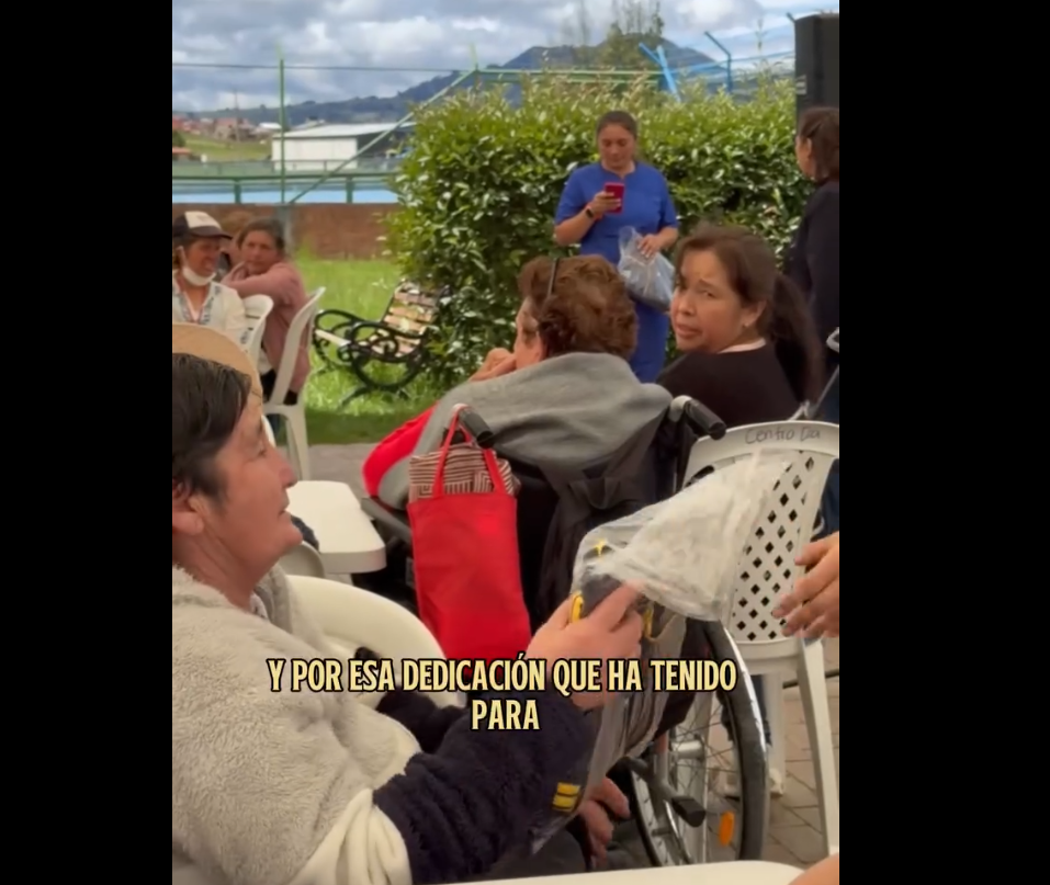 |Adultos mayores| de |Cucunubá| reciben símbolo de reconocimiento y unión + Video