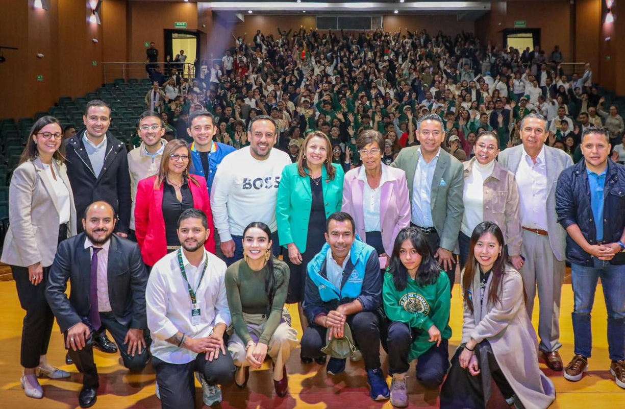 |Gobernador| |Jorge Rey| firma convenios educativos que beneficiarán a jóvenes de 69 municipios de |Cundinamarca|