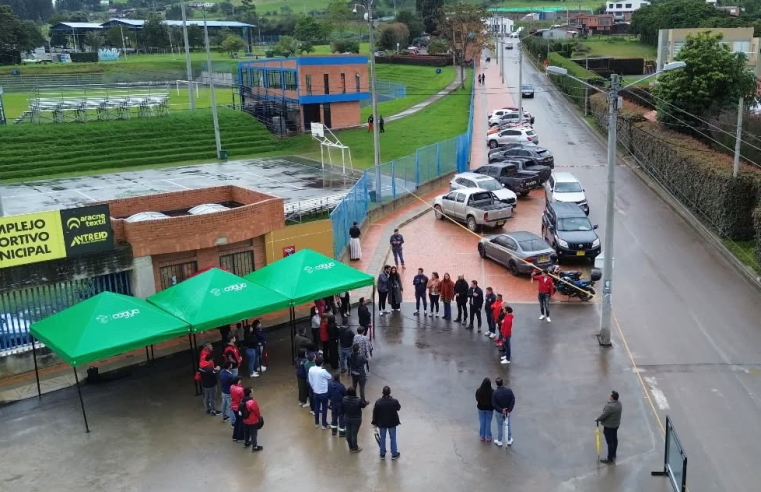 |Cogua| inaugura andenes y zonas de parqueo en el |Complejo Deportivo Municipal|