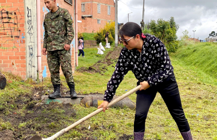 Siembran 400 |árboles nativos| en la Urbanización |La Arboleda|