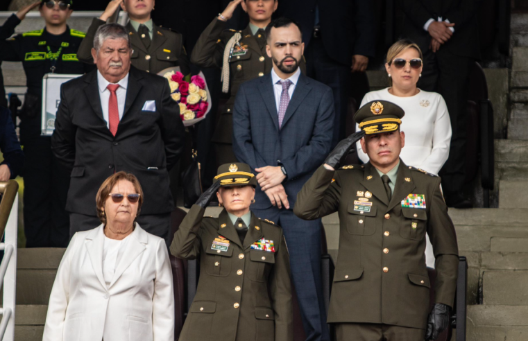 |Coronel Andrés Serna Bustamante| es ascendido a |Brigadier General| tras destacada labor en |Cundinamarca|