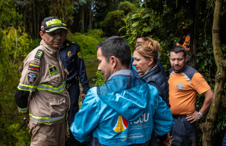 Autoridades |refuerzan búsqueda| de la niña |Valeria Afanador| en el río Frío