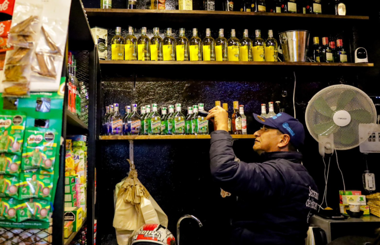 Operativos en el municipio de |Tenjo| refuerzan el |control a la comercialización| de |licor| y |cigarrillos|
