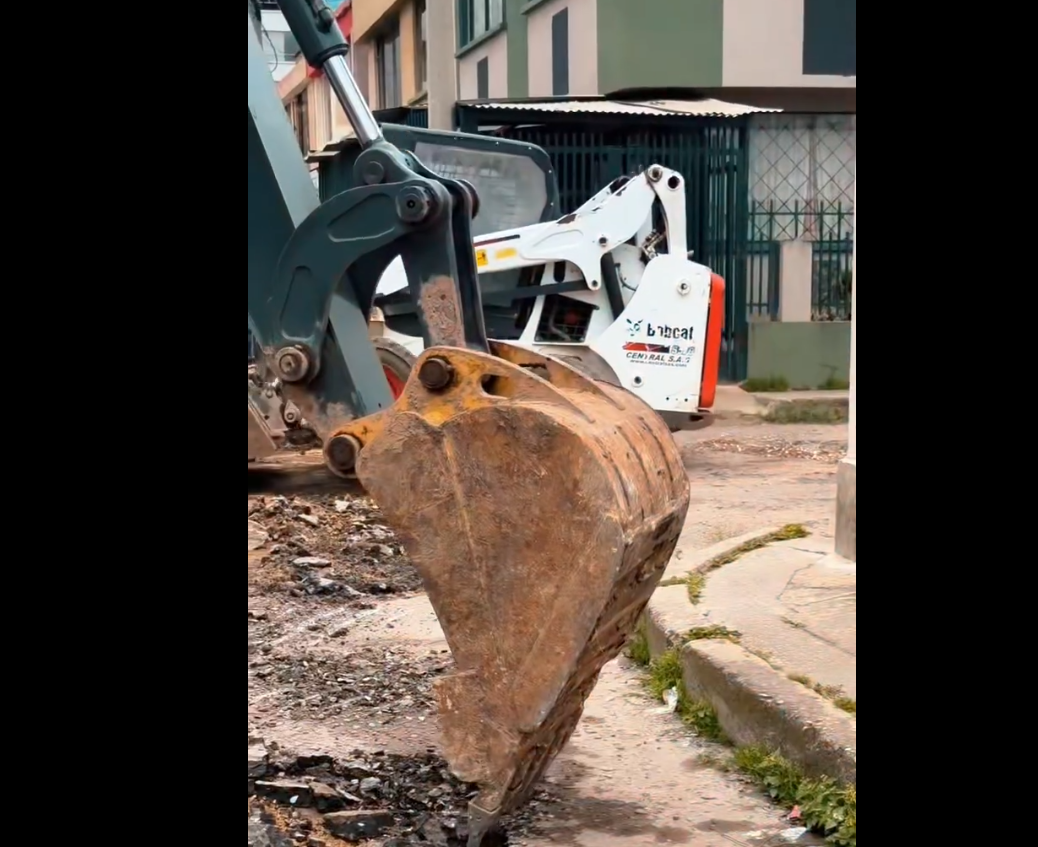 |Escuadrón Vial| avanza en obras de recuperación en |Zipaquirá| + Video