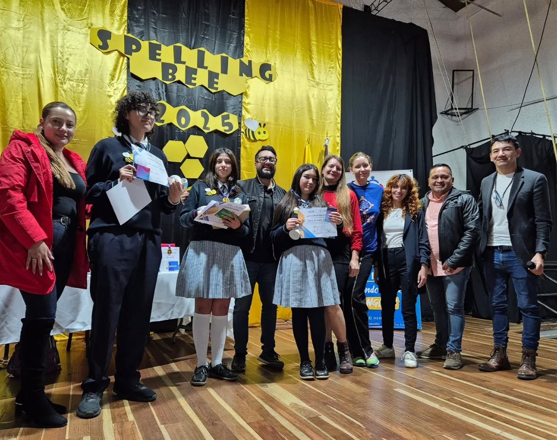 Estudiantes participaron en el primer |concurso bilingüe| Spelling Bee en |Cogua|