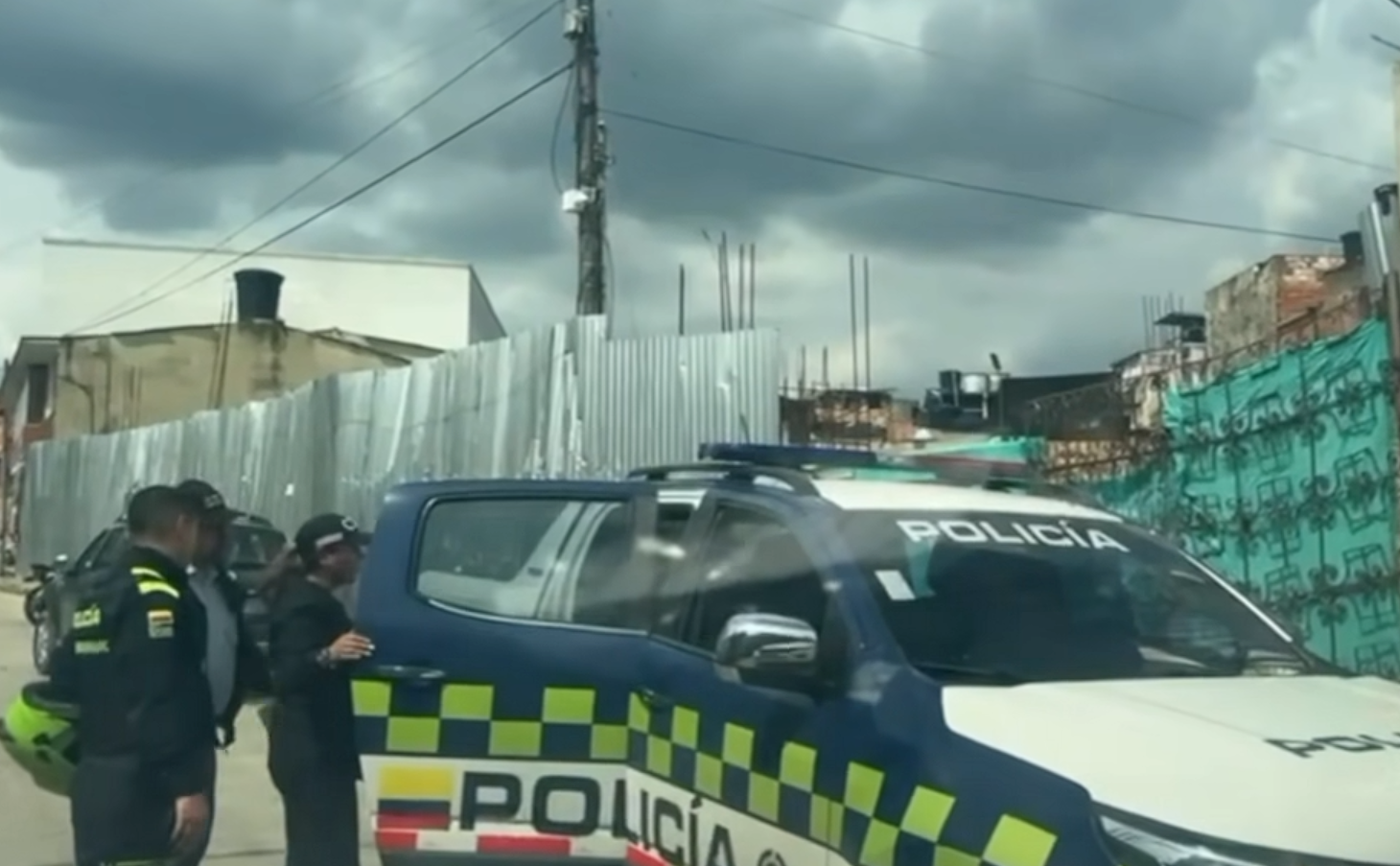 Capturado en |La Mesa| extranjero acusado de |violencia sexual| en |Tena| + Video
