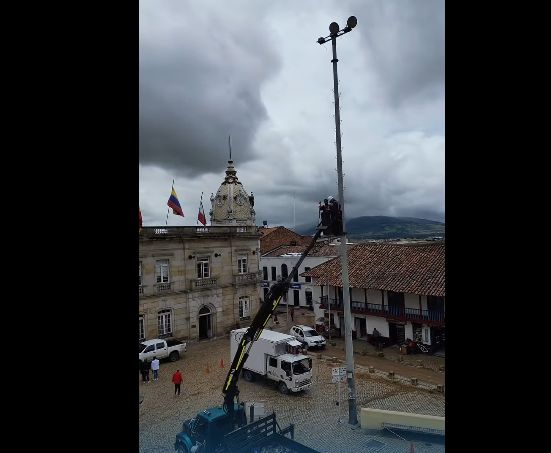 Avanza la |modernización| del alumbrado público con |luminarias LED| + Video