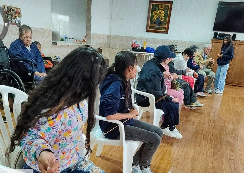 Niños y |adultos mayores| de |Sopó| compartieron una |jornada intergeneracional| de arte y amistad