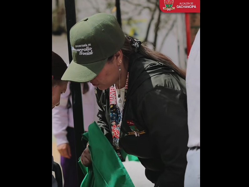 |Gachancipá| fortalece su compromiso social con entrega de insumos a |población vulnerable| + Video