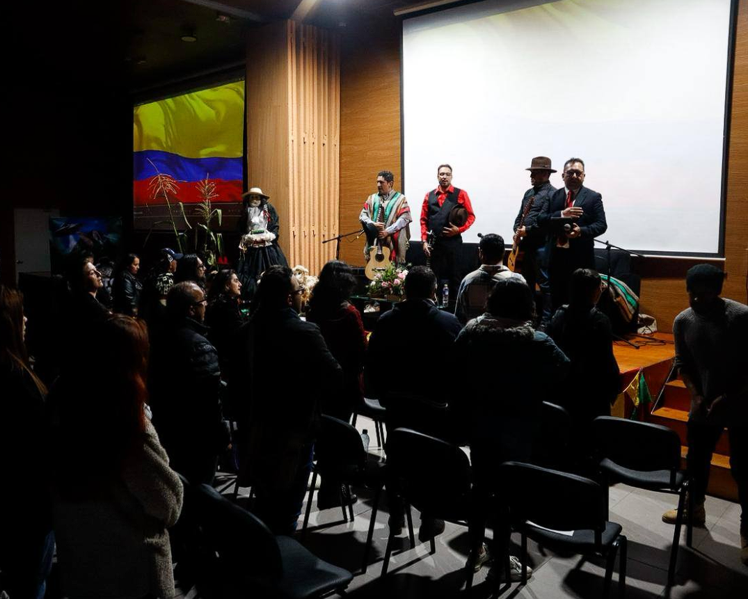 |Tenjo| dio inicio al |Festival de la Ruana| y Música Campesina “Tejiendo raíces, uniendo caminos”