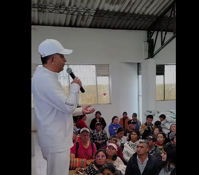 Entregan |750 kits| para fortalecer el trabajo de productores |agropecuarios| en el municipio + Video