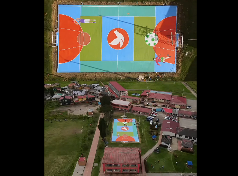 |Zipaquirá| fortalece el |deporte| escolar con la entrega de cancha y nuevos arcos en el |Colegio La Granja| + Video