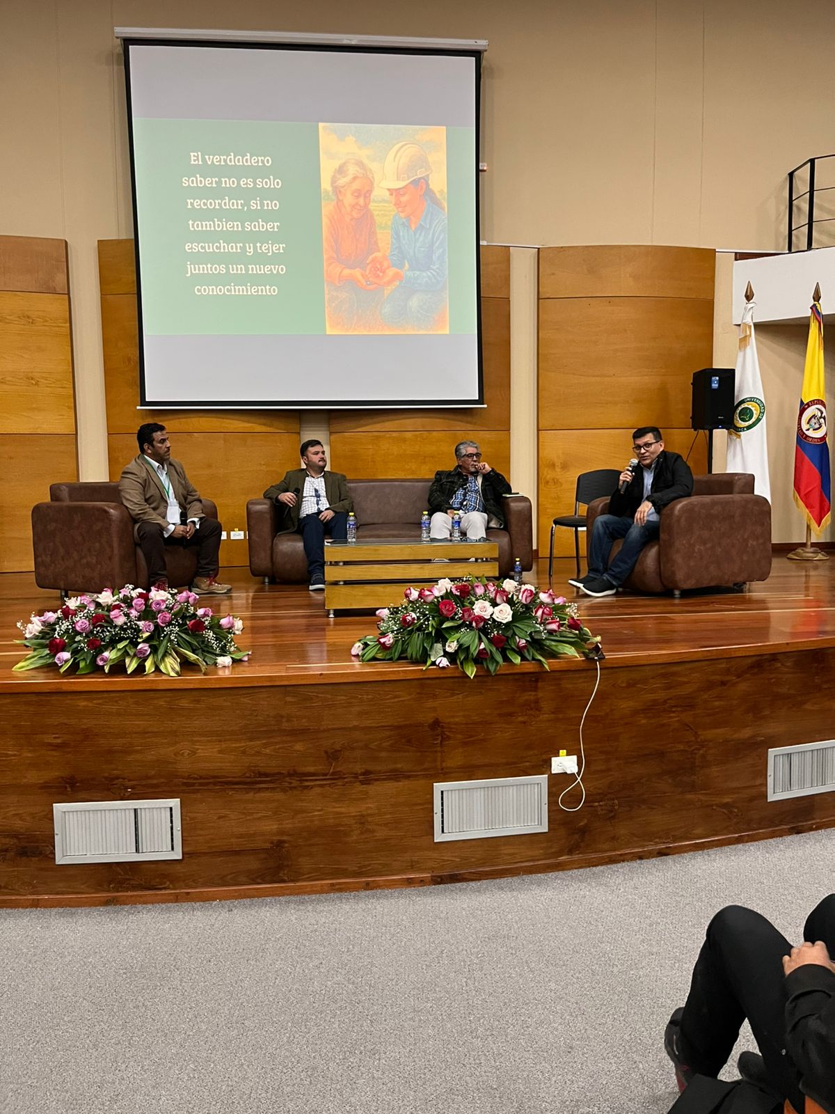 Guardianes de lo Invisible: Los Saberes que Nos Hacen Ser