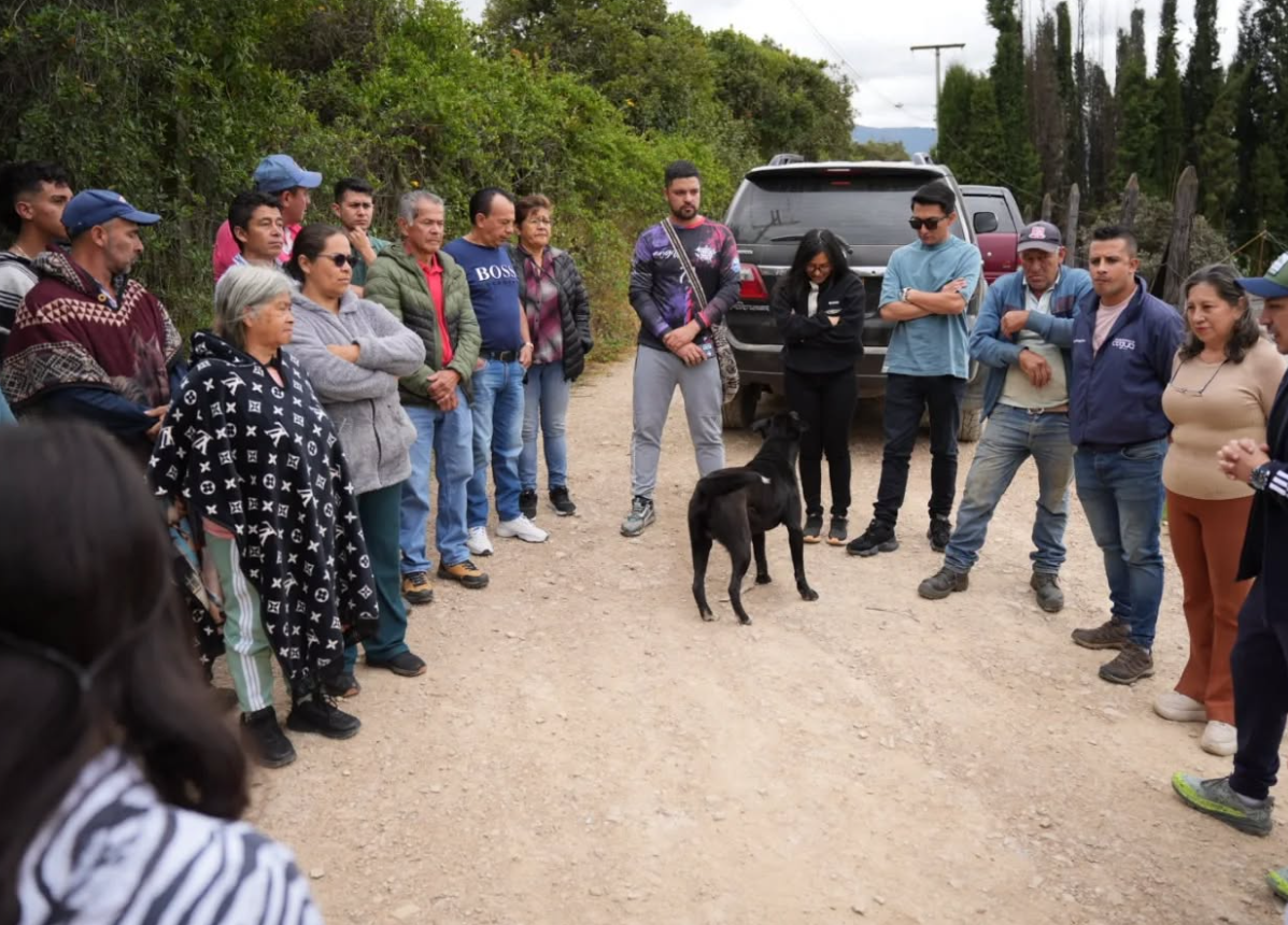 Avanza la socialización del |proyecto vial| en la |vereda El Olivo|, |sector Pico|