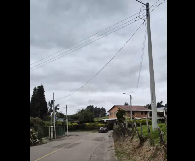 Mejoran la movilidad en |Quebrada Honda| con mantenimiento |vial comunitario|