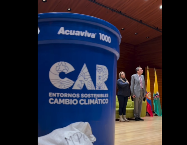 |Entregan 100 kits| de |cosecha de agua| para promover el uso responsable del |recurso hídrico| + Video