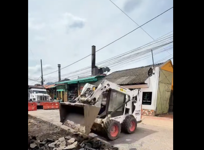 El Escuadrón Vial mejora la |movilidad| en |Zipaquirá| + Video