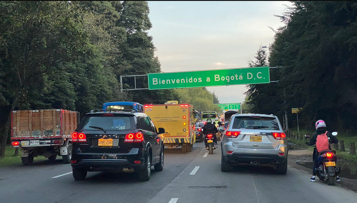 |Zipaquirá| manifiesta su rechazo a la medida de |pico y placa| para vehículos matriculados fuera de |Bogotá| + Video