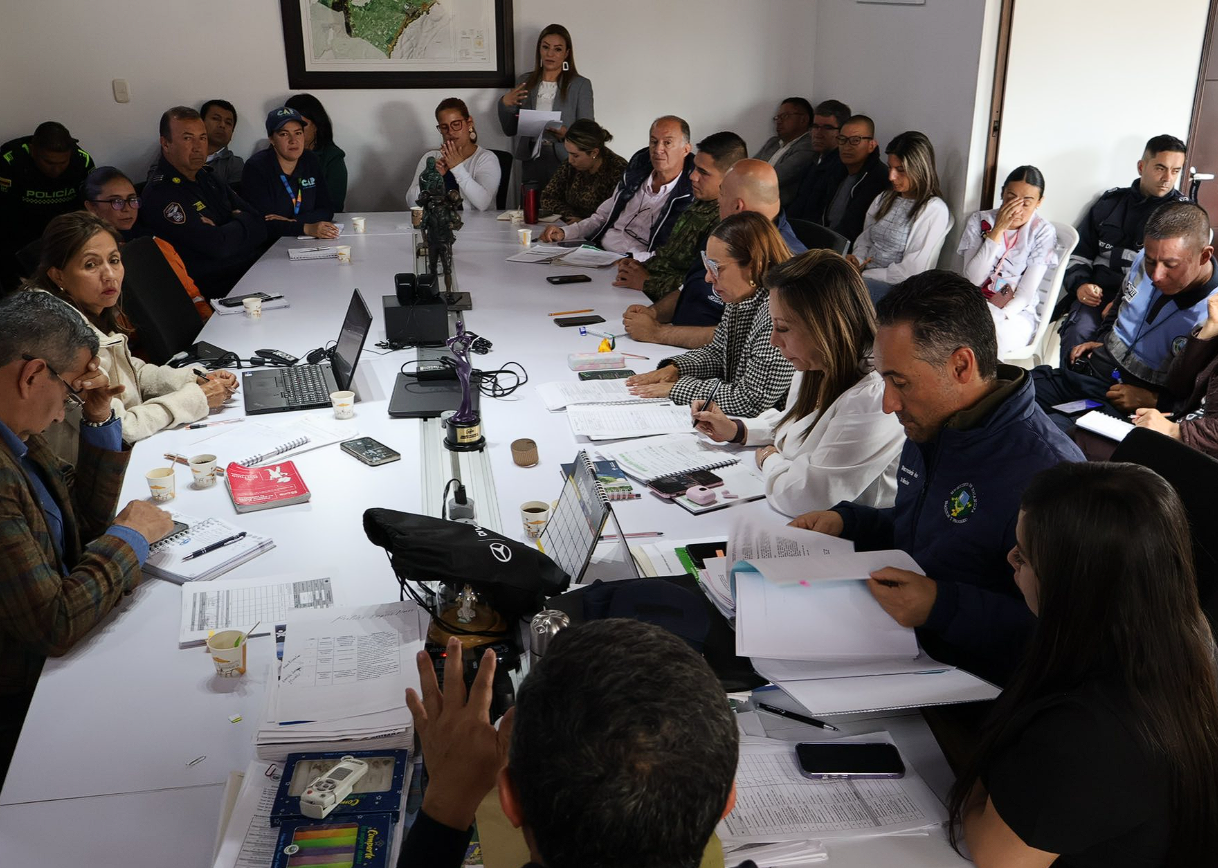 Instalan |Comité Municipal| de Gestión del Riesgo para Evaluar Situación en el |Sector Quindingua|