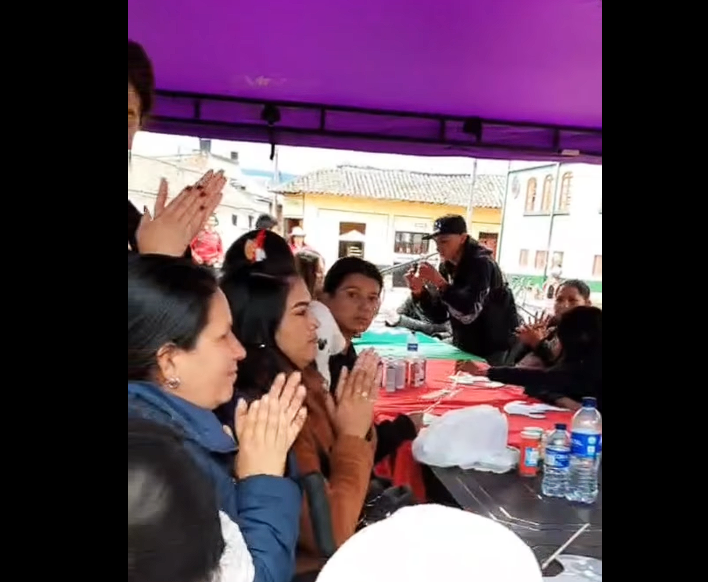 |Nemocón| reafirma su compromiso con la población |víctima del conflicto armado| + Video