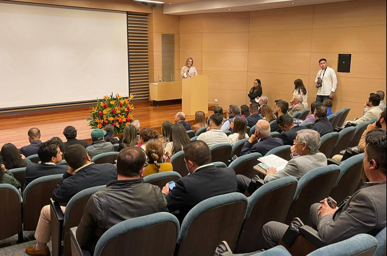 |Tenjo| recibe reconocimiento regional por sus avances en |educación|, |seguridad| y desarrollo económico