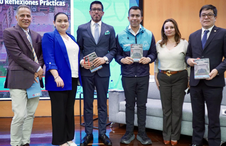 Lanzan libro que fortalece la seguridad jurídica en la |contratación pública| territorial