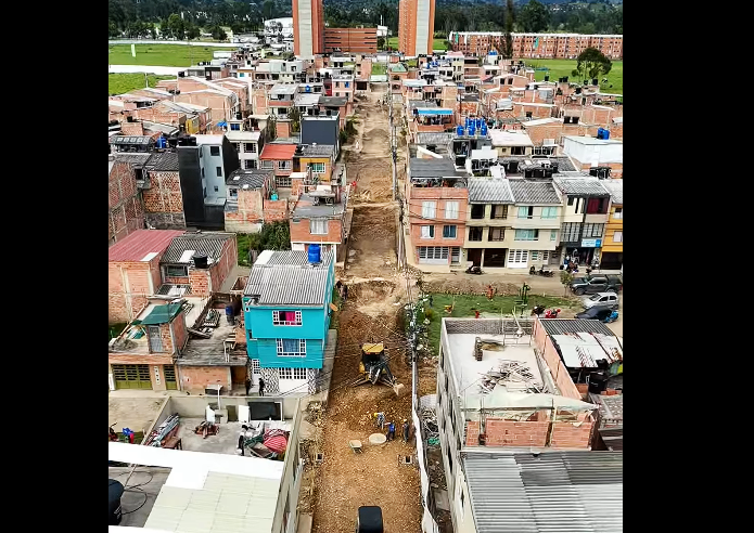 Avanza la construcción de |placa huella| que transformará la movilidad en |Ciudadela El Recreo| + Video